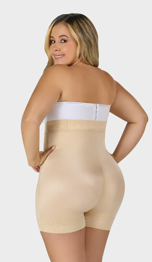 Short extra court, taille extra haute, avec renfort abdominal SXA0216 par Fajas M&amp;D®